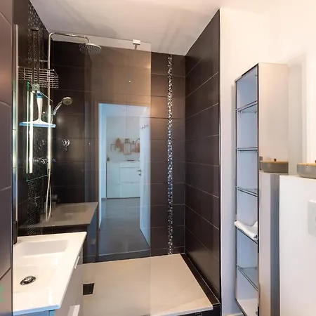 Wehost - Brunier - T2 Pour 4 Pers Avec Balcon Et Parking * Caluire-et-Cuire